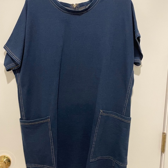 Cute dress! - Picture 1 of 4